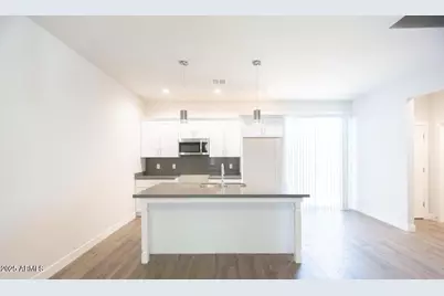 1850 N 51st Street #10, Phoenix, AZ 85008 - Photo 4