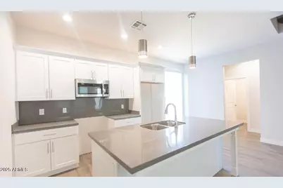 1850 N 51st Street #10, Phoenix, AZ 85008 - Photo 1