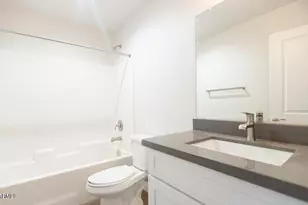 1850 N 51st St, Phoenix, AZ 85008 - Photo 8