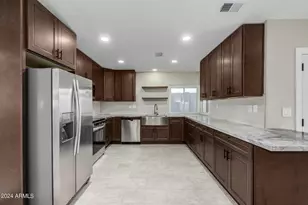 1734 W Banff Ln., Phoenix, AZ 85023 - Photo 6