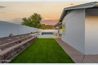 1734 W Banff Lane, Phoenix, AZ 85023 - Photo 32