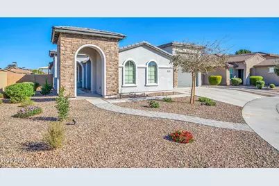 14384 W Hearn Road, Surprise, AZ 85379 - Photo 2