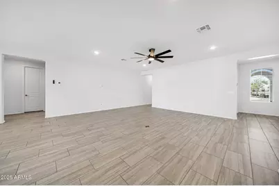 14384 W Hearn Road, Surprise, AZ 85379 - Photo 22