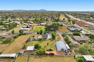 2858 E Redfield Rd, Gilbert, AZ 85234 - Photo 8