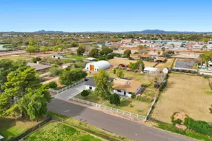 2858 E Redfield Rd, Gilbert, AZ 85234 - Photo 4