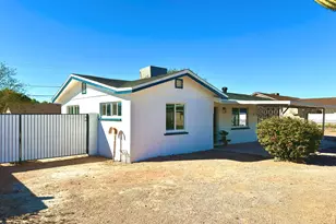 524 S Saguaro Dr, Apache Junction, AZ 85120 - Photo 2