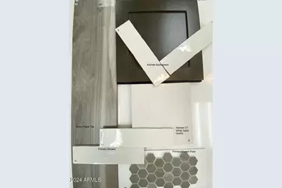 15656 W Mercer Lane, Surprise, AZ 85379 - Photo 4