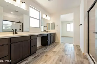 15656 W Mercer Lane, Surprise, AZ 85379 - Photo 18