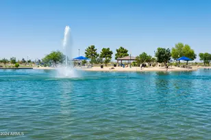 15656 W Mercer Ln, Surprise, AZ 85379 - Photo 40