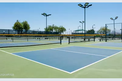 15656 W Mercer Lane, Surprise, AZ 85379 - Photo 46