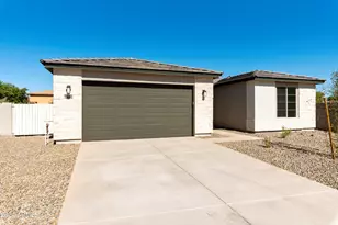 15656 W Mercer Ln, Surprise, AZ 85379 - Photo 2