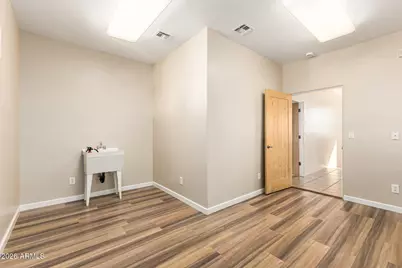 1732 E Gelding Drive, Phoenix, AZ 85022 - Photo 38