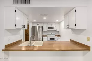 3030 N Hayden Rd, Scottsdale, AZ 85251 - Photo 6