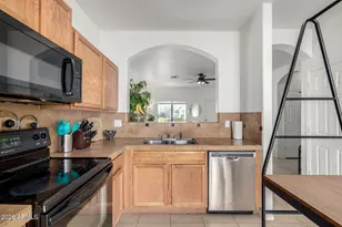 812 W St Charles Ave, Phoenix, AZ 85041 - Photo 6