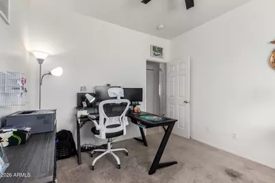 812 W Saint Charles Avenue, Phoenix, AZ 85041 - Photo 12