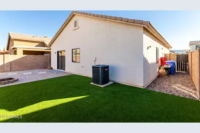 812 W Saint Charles Avenue, Phoenix, AZ 85041 - Photo 18