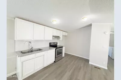 7920 W Glendale Avenue #40, Glendale, AZ 85303 - Photo 8