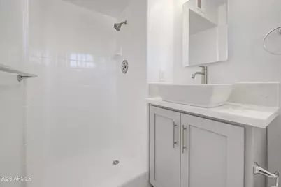 2048 W Claremont Street, Phoenix, AZ 85015 - Photo 24