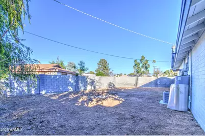 2048 W Claremont Street, Phoenix, AZ 85015 - Photo 36