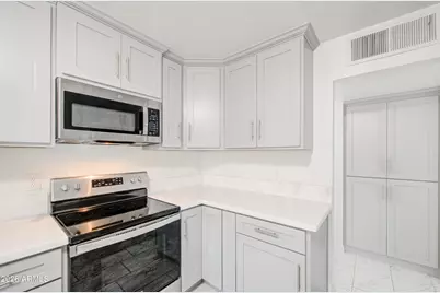 2048 W Claremont Street, Phoenix, AZ 85015 - Photo 18