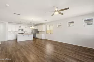 10066 W Cashman Dr, Peoria, AZ 85383 - Photo 8