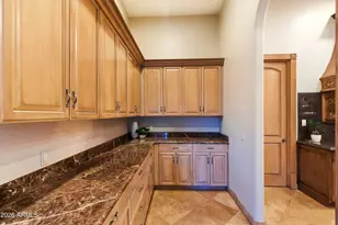 9071 N 53rd Pl, Paradise Valley, AZ 85253 - Photo 14