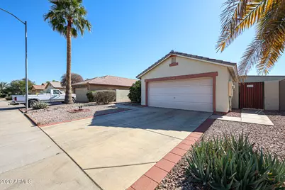 13709 W Ocotillo Lane, Surprise, AZ 85374 - Photo 2