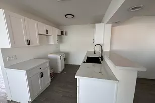 8602 N 56th Dr, Glendale, AZ 85302 - Photo 12