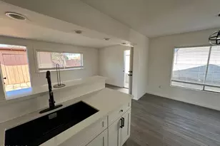 8602 N 56th Dr, Glendale, AZ 85302 - Photo 14