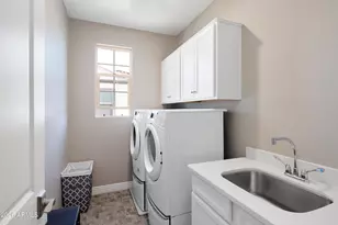 963 E Danbury Dr, Phoenix, AZ 85022 - Photo 12