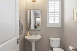 963 E Danbury Dr, Phoenix, AZ 85022 - Photo 6