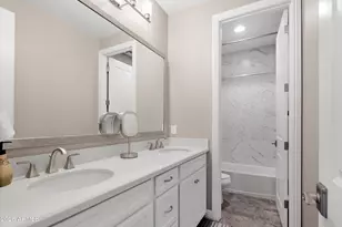 963 E Danbury Dr, Phoenix, AZ 85022 - Photo 14