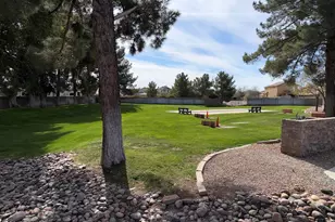 848 E Clubhouse Ln, San Tan Valley, AZ 85140 - Photo 18