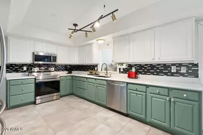 7803 E Mackenzie Drive, Scottsdale, AZ 85251 - Photo 10