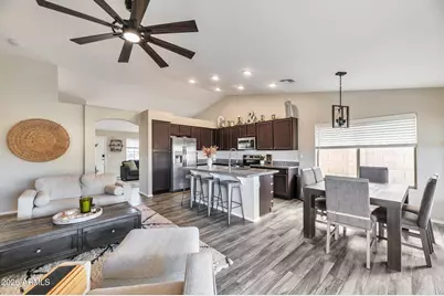 1612 E Laurel Avenue, Gilbert, AZ 85234 - Photo 22