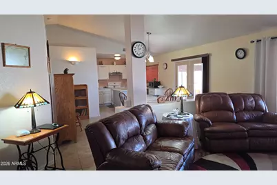 8146 W Pineveta Drive, Arizona City, AZ 85123 - Photo 2