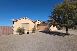 8146 W Pineveta Dr, Arizona City, AZ 85123 - Photo 10