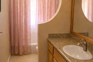 1202 E Rowlands Ln, Phoenix, AZ 85022 - Photo 14