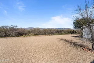 21150 W Obsidian Dr, Congress, AZ 85332 - Photo 22