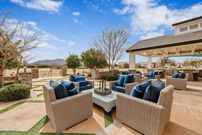 7002 S Portland Avenue, Gilbert, AZ 85298 - Photo 6