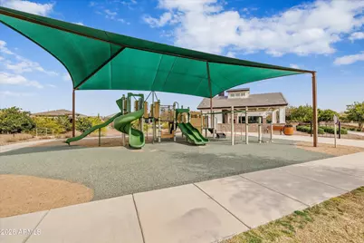 7002 S Portland Avenue, Gilbert, AZ 85298 - Photo 8