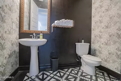 5033 N 81st Avenue, Glendale, AZ 85303 - Photo 30