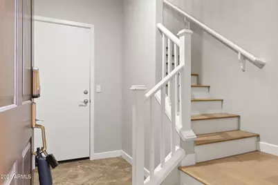 17850 N 68th Street #1011, Phoenix, AZ 85054 - Photo 2