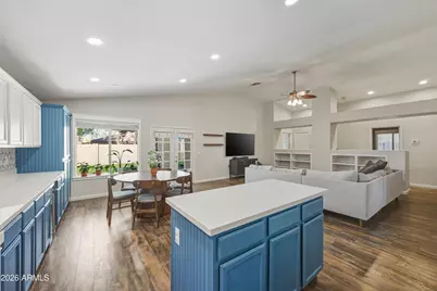 824 W Cooley Drive, Gilbert, AZ 85233 - Photo 4