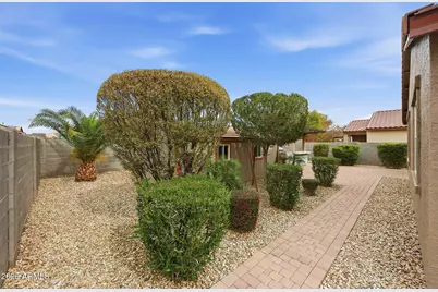 18820 W Shangri La Road, Surprise, AZ 85388 - Photo 36