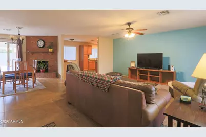 2845 E Sierra Street, Phoenix, AZ 85028 - Photo 2