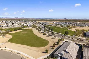 18563 W Desert Holw Dr, Wittmann, AZ 85361 - Photo 30