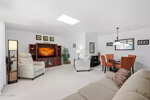 10037 W Mountain View Rd, Sun City, AZ 85351 - Photo 2