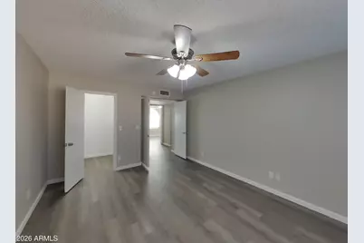 5328 W Seldon Lane, Glendale, AZ 85302 - Photo 10