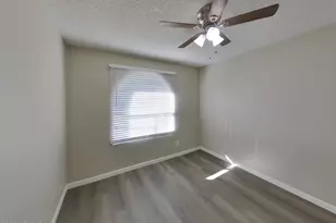 5328 W Seldon Ln, Glendale, AZ 85302 - Photo 12